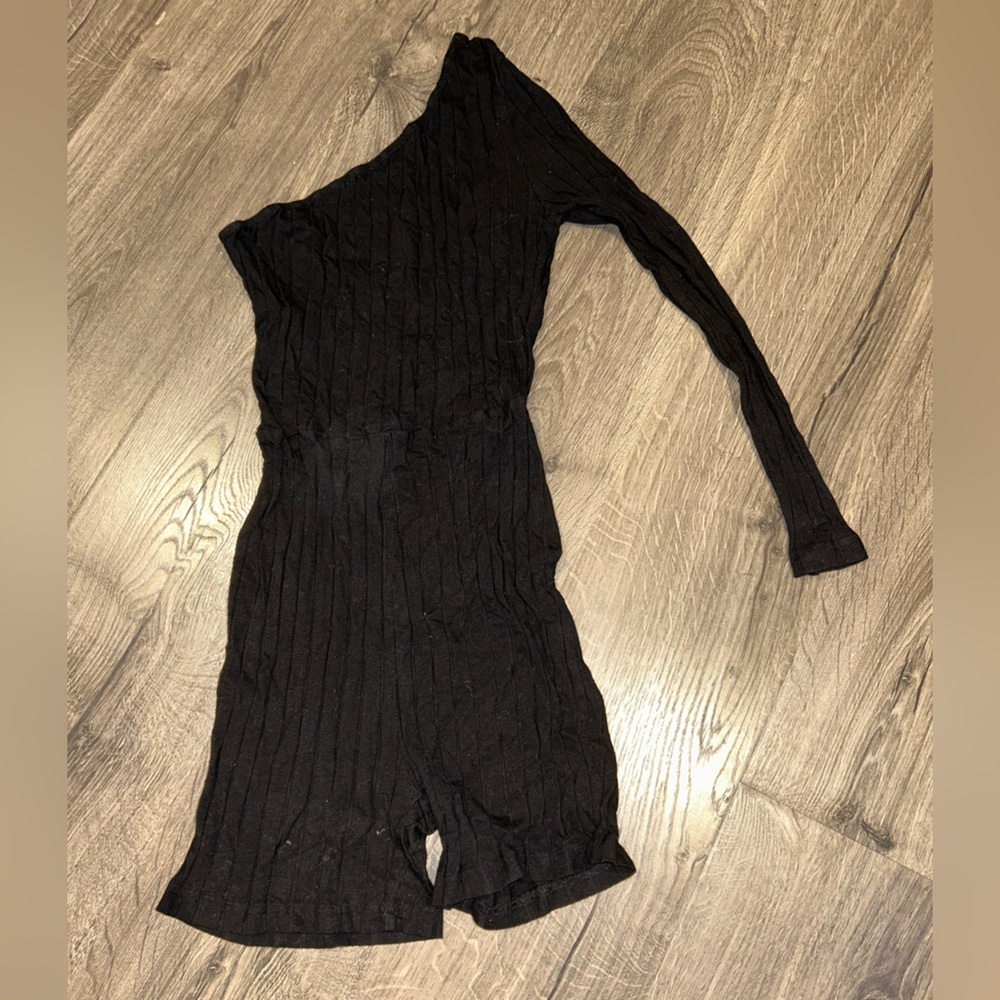 SHEIN Elegant Black Apparel